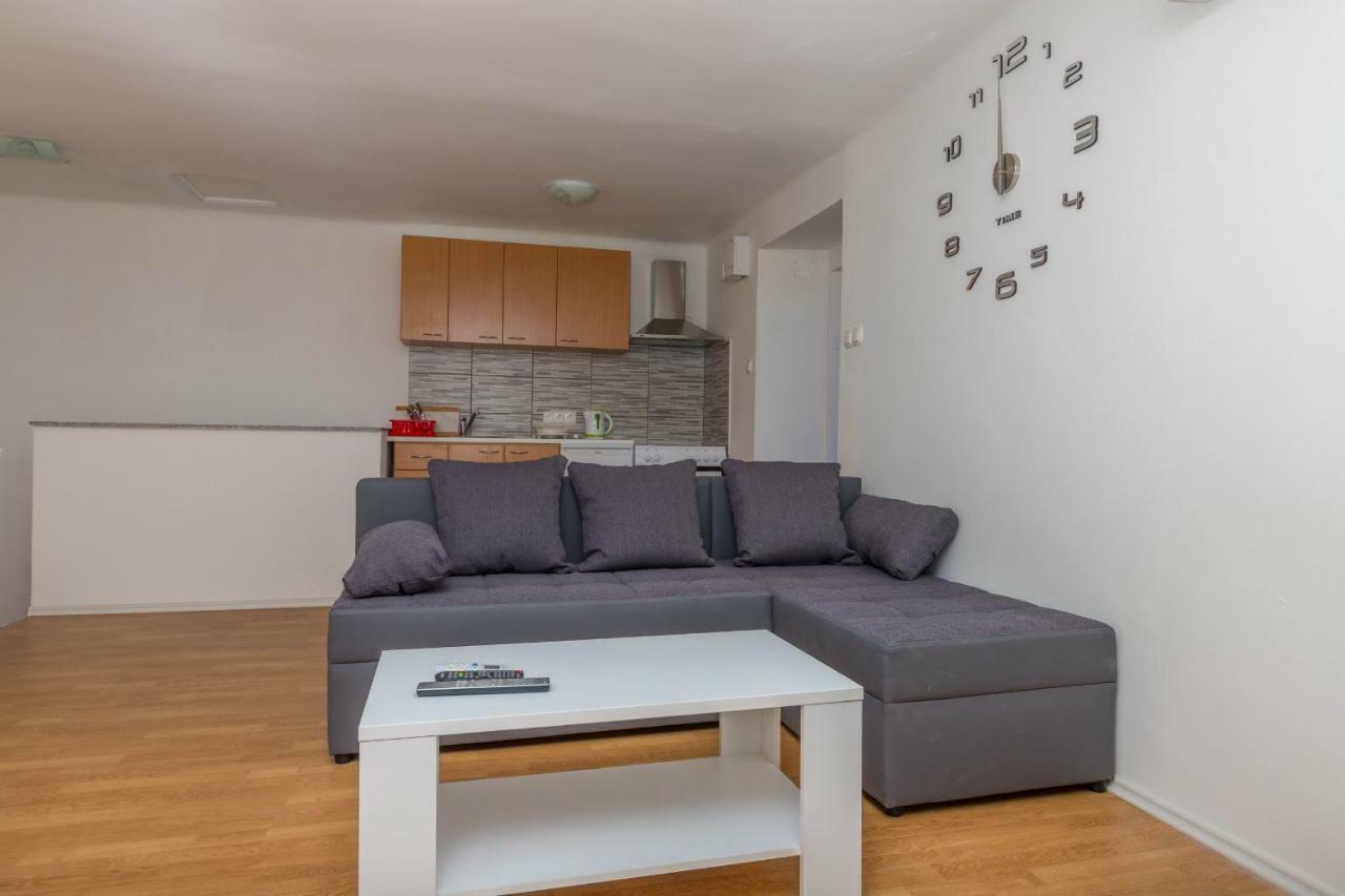 Appartement App Cor2 à Selce Extérieur photo